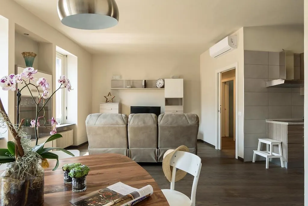 Apartament Numero Due Piazza Mazzini - byMyHomeinComo