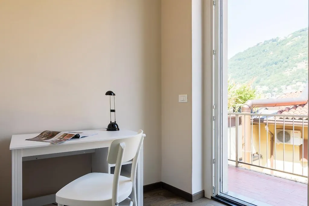 Apartamento Numero Due Piazza Mazzini - Bymyhomeincomo Itália