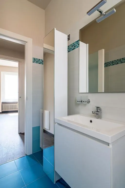 Apartment Numero Due Piazza Mazzini - Bymyhomeincomo